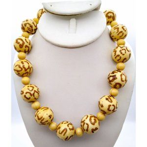 Retro Animal Print Necklace, Chunky Vintage Plastic Beads with Cheetah or Giraff